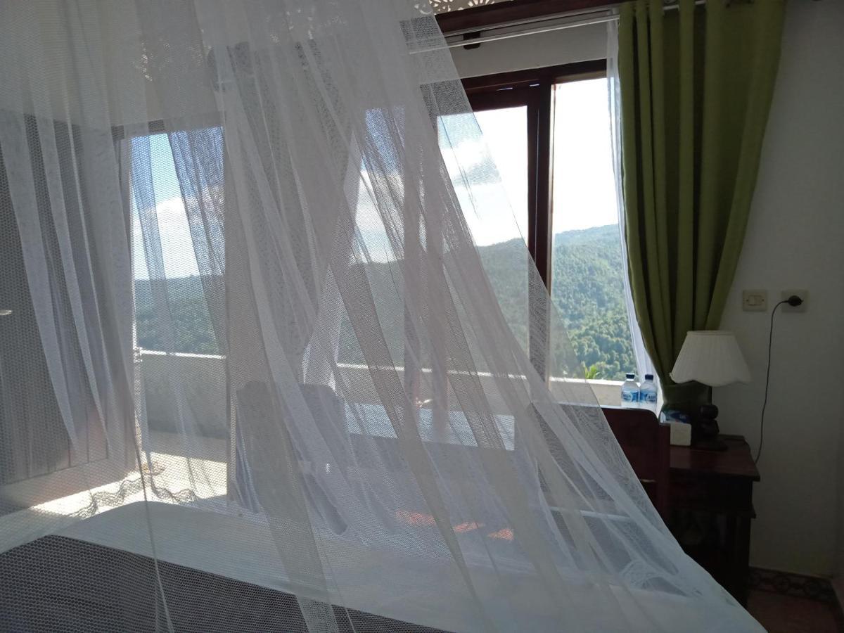 Aris Homestay And Warung Made Munduk Exteriér fotografie