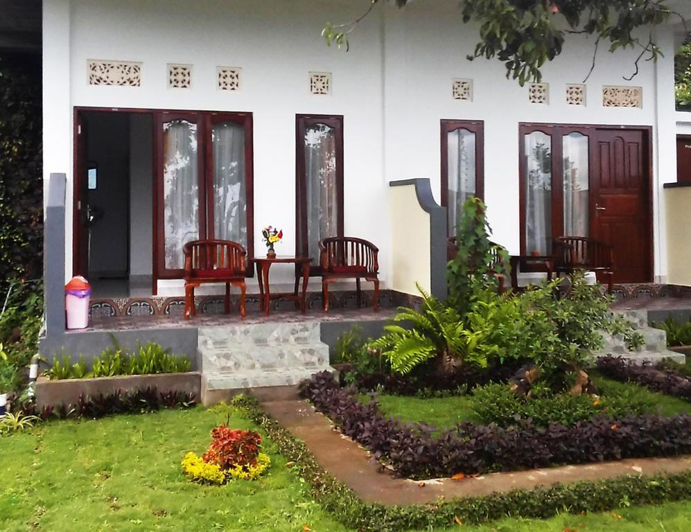 Aris Homestay And Warung Made Munduk Exteriér fotografie