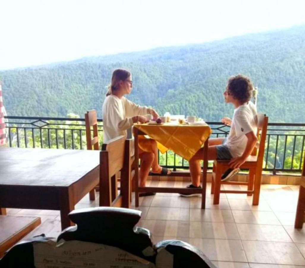 Aris Homestay And Warung Made Munduk Exteriér fotografie